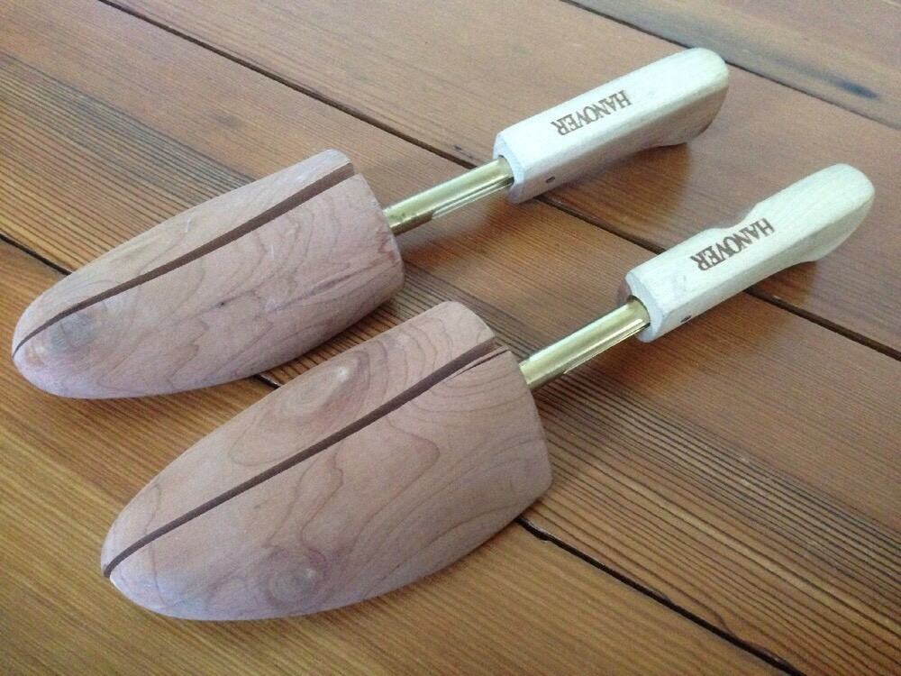 Vintage Pair Hanover Solid Wooden Wood Cedar Shoe Shapers Mens Stretchers M
